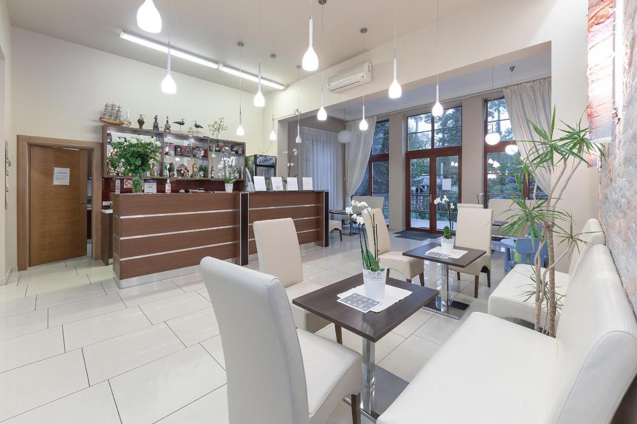 Room In Bb - Valensija - Suite For Two In Nice Hotel Jurmala Exterior photo