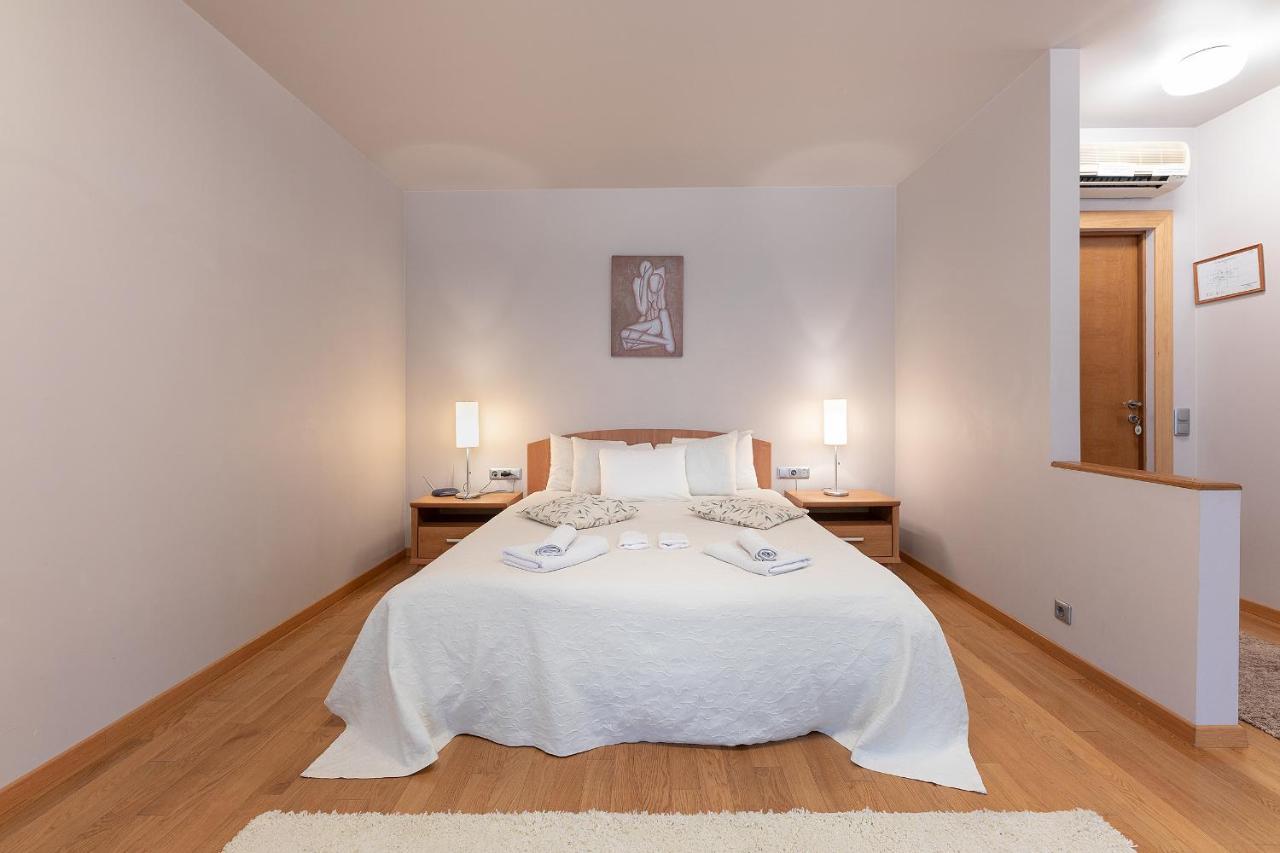 Room In Bb - Valensija - Suite For Two In Nice Hotel Jurmala Exterior photo